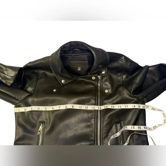 Blank NYC Black faux Leather Moto Jacket - Picture 13 of 14